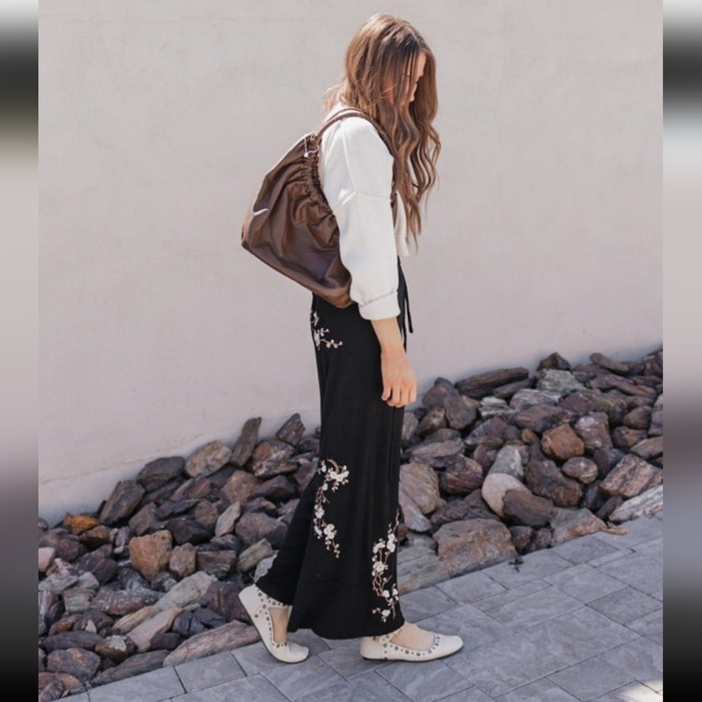 Floral Embroidered Black Wide-Leg Knit Pants - Picture 5 of 6